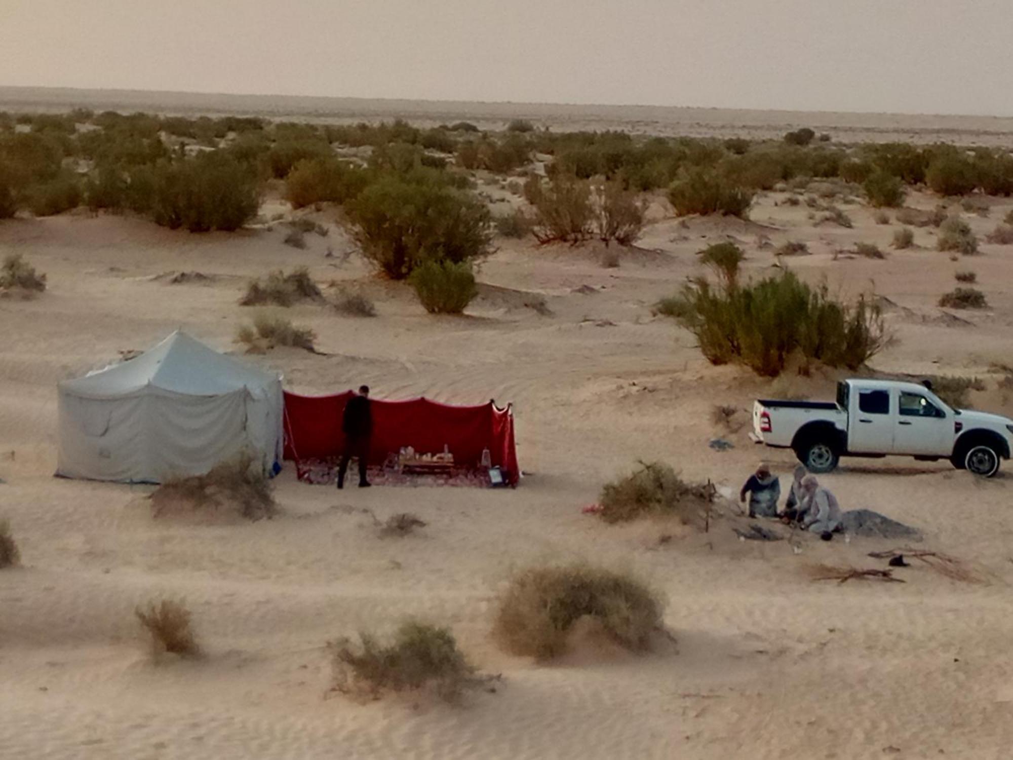 Private Camp25Km-From Douz Hotel Buitenkant foto